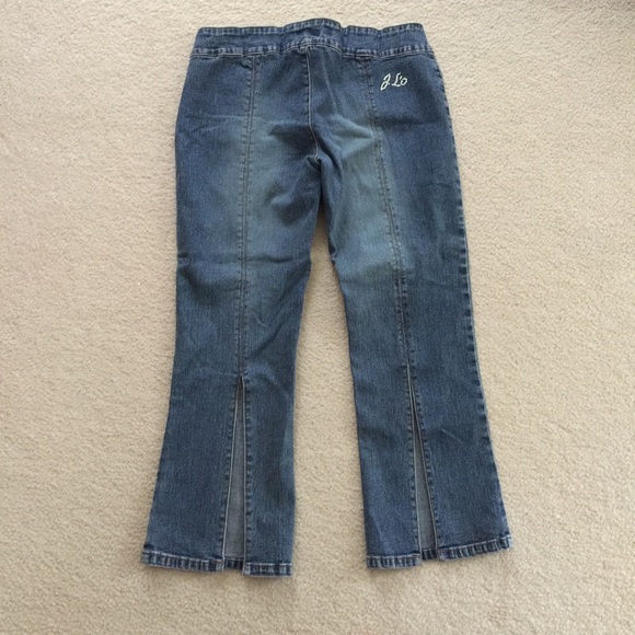 JLo Capri - Picture 2 of 8